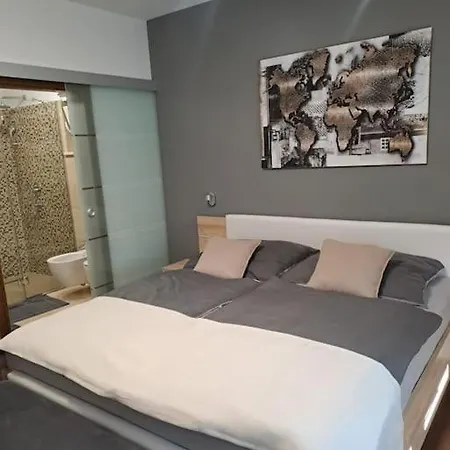 Lea U Jadreskima, Kuca Sa Bazenom Villa *